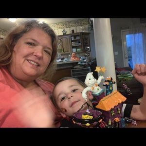 Meet your Posher, Lisa